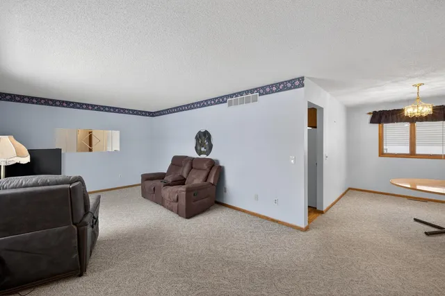 $249,900 | 10 6th Street Southeast, Chatfield, MN 55923