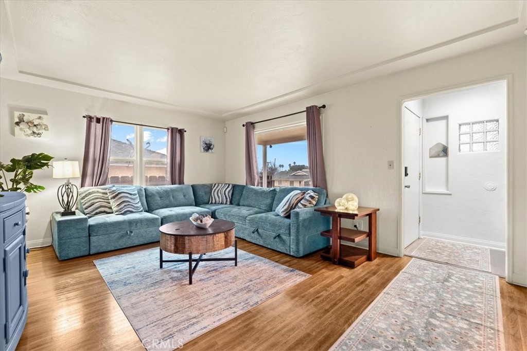 11661 Valverda Avenue Riverside, CA 92505 - Photo 5 of 37