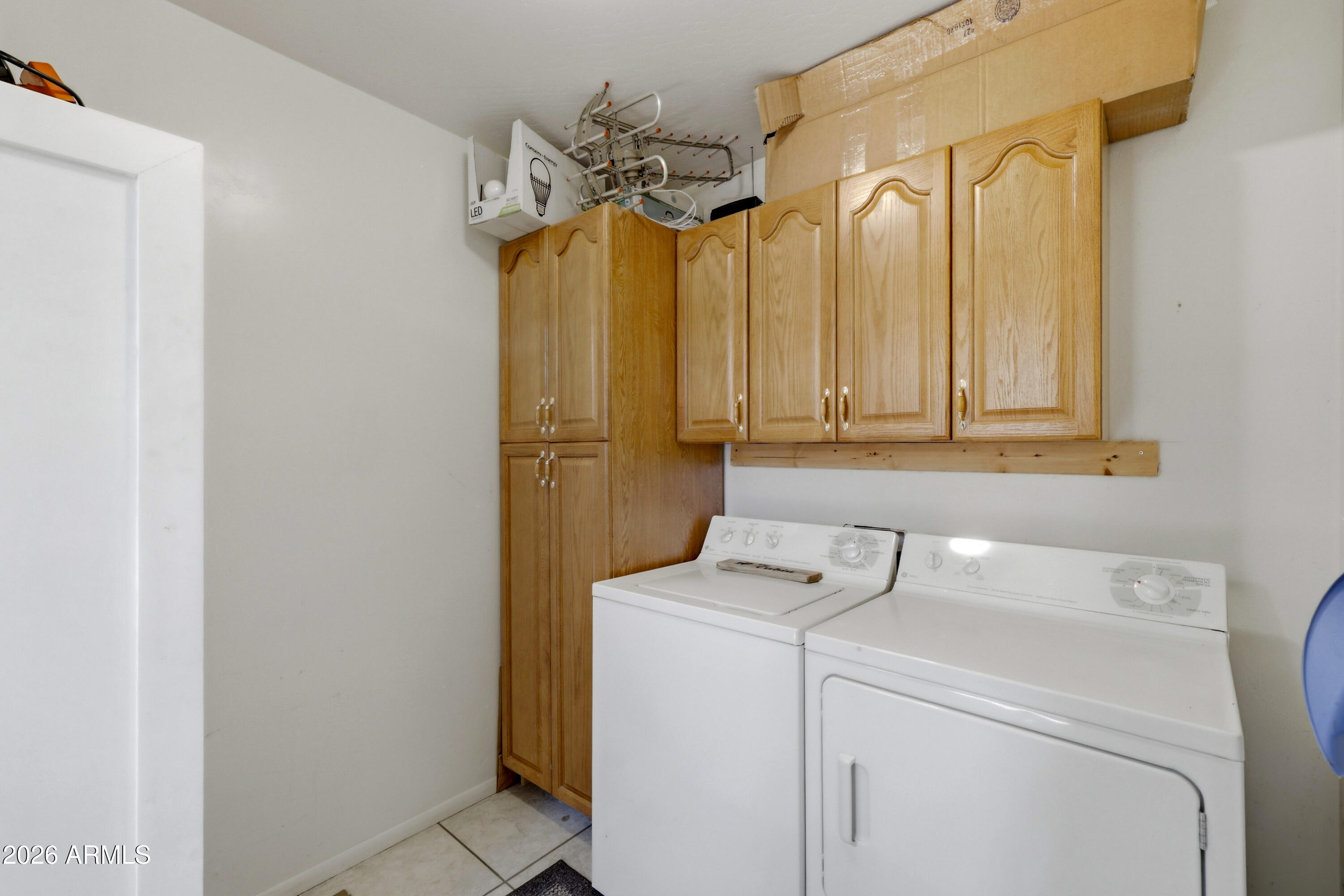1992 Red Deer Run Overgaard, AZ 85933 - Photo 21 of 35 a bathroom with a sink a vanity and a mirror
