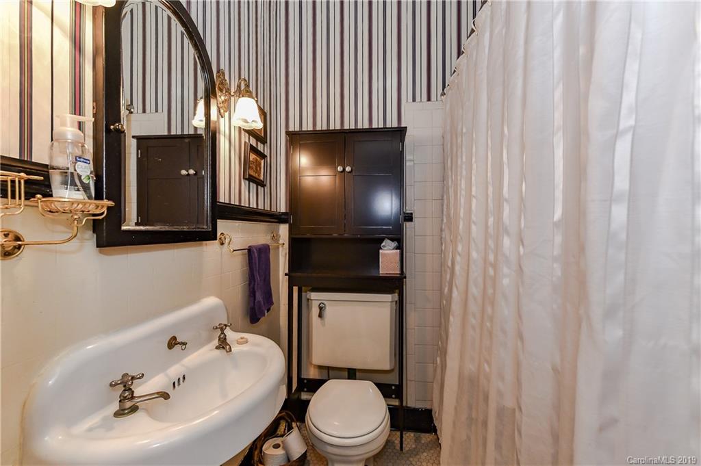 1607 Brandon Road Charlotte, NC 28207 - Photo 22 of 36 Gallery Image 22