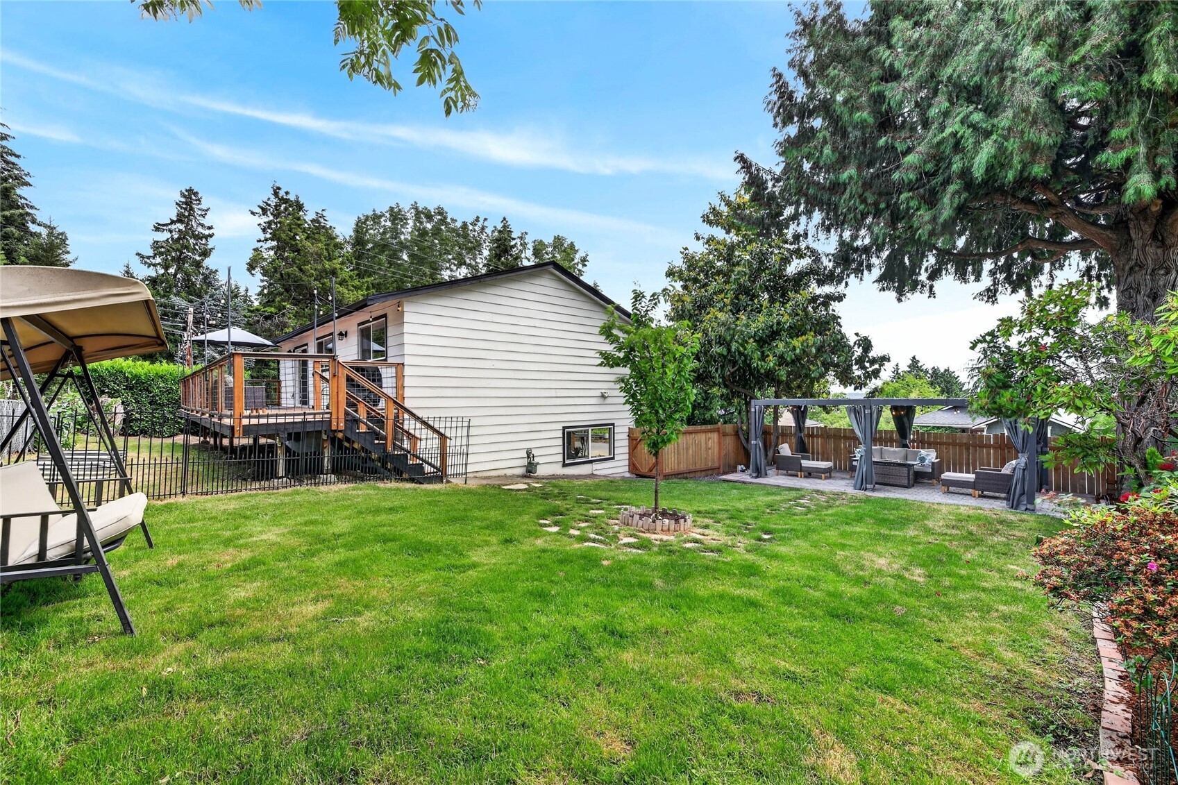 5403 34th Avenue Southwest Seattle, WA 98126 - Photo 32 of 36