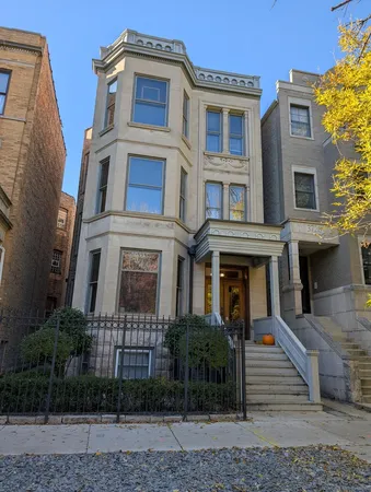 $4,400 | 3716 North Fremont Street, Unit 1STDUPLEX, Chicago, IL 60613