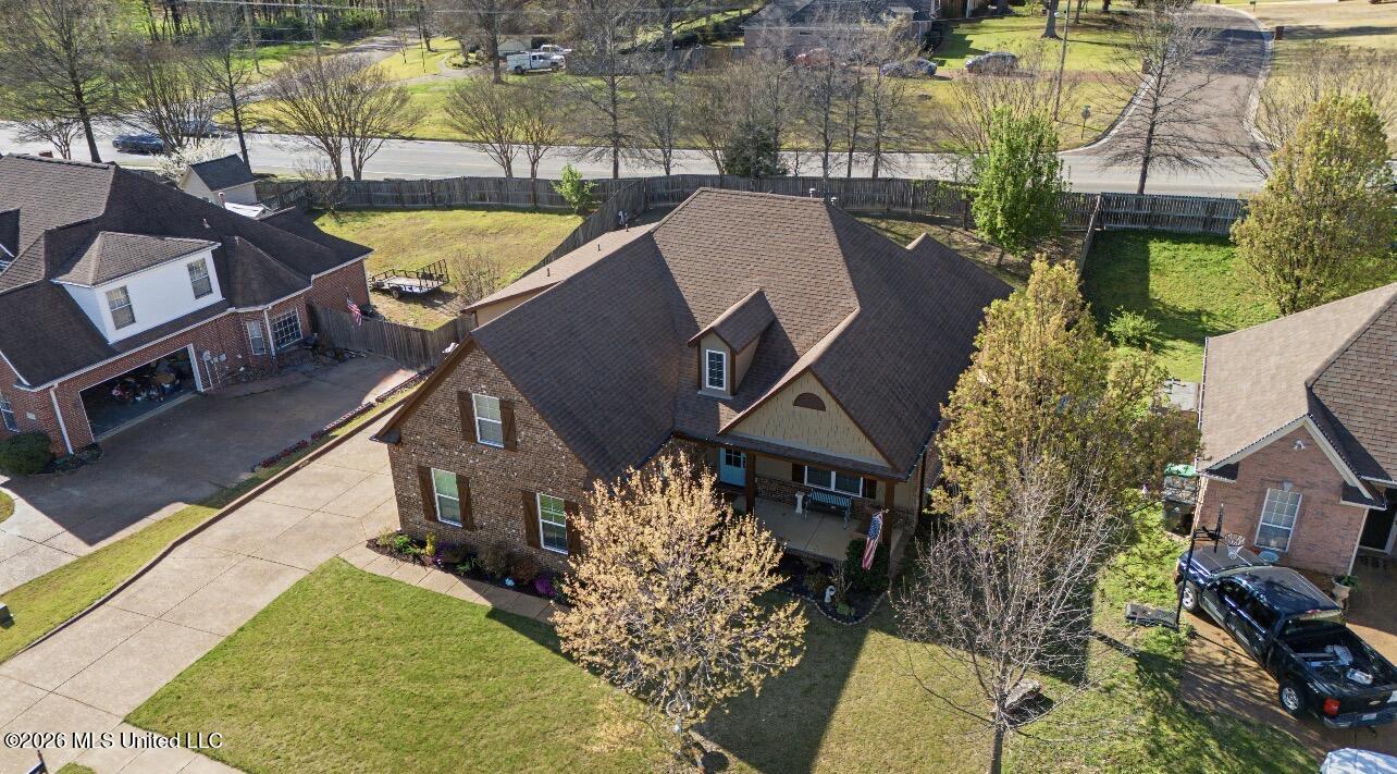 604 Rowan Oak Place Hernando, MS 38632 - Photo 2 of 31 IMG_9859