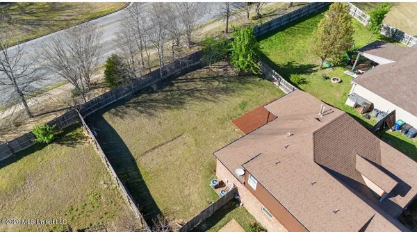 $369,000 | 604 Rowan Oak Place, Hernando, MS 38632