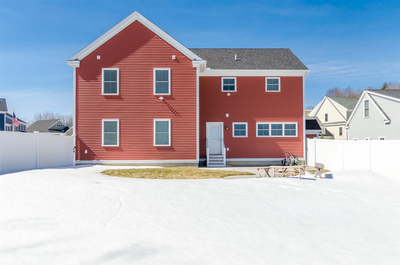 10 Pierce Drive Rochester, NH 03867 - Photo 7 of 40