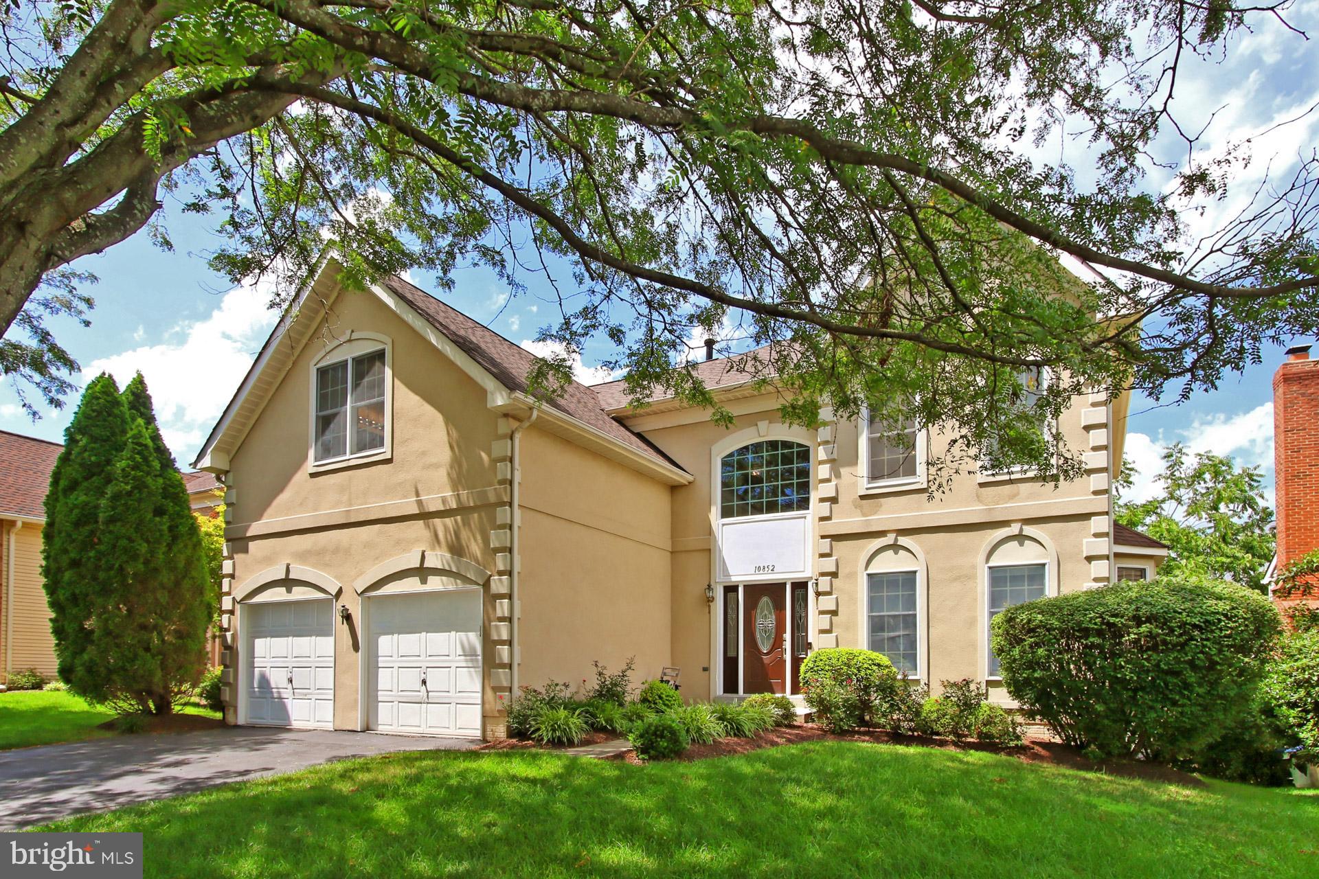 Beautiful 5 Bedroom / 3.5 Bath Home in Reston!