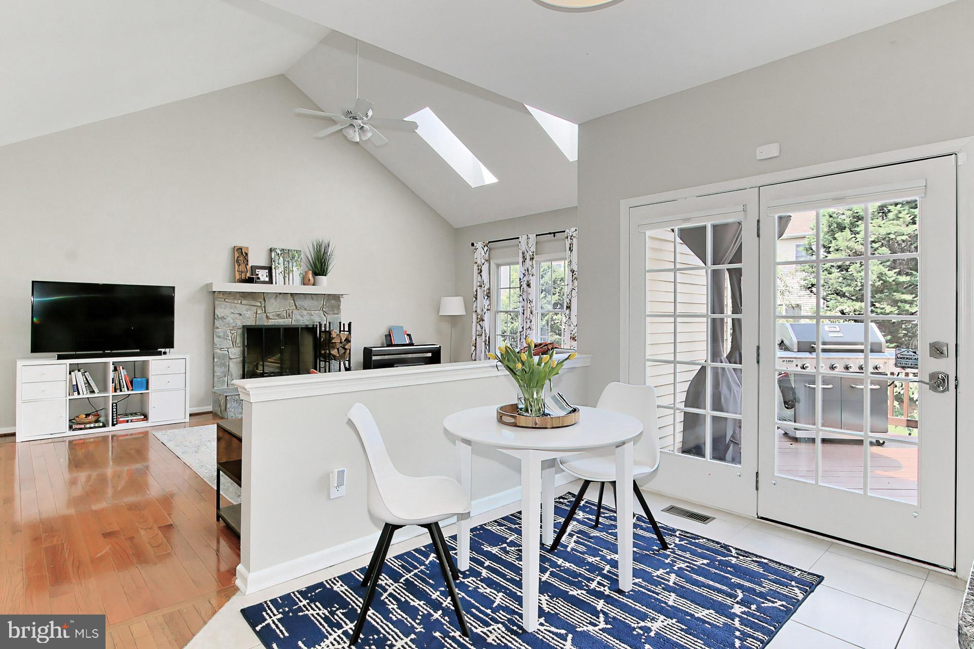 10852 Grovehampton Court Reston, VA 20194 - Photo 14 of 46 Gallery Image 14