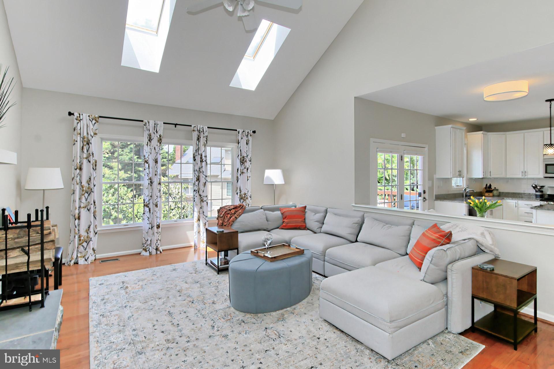 10852 Grovehampton Court Reston, VA 20194 - Photo 17 of 46 Gallery Image 17