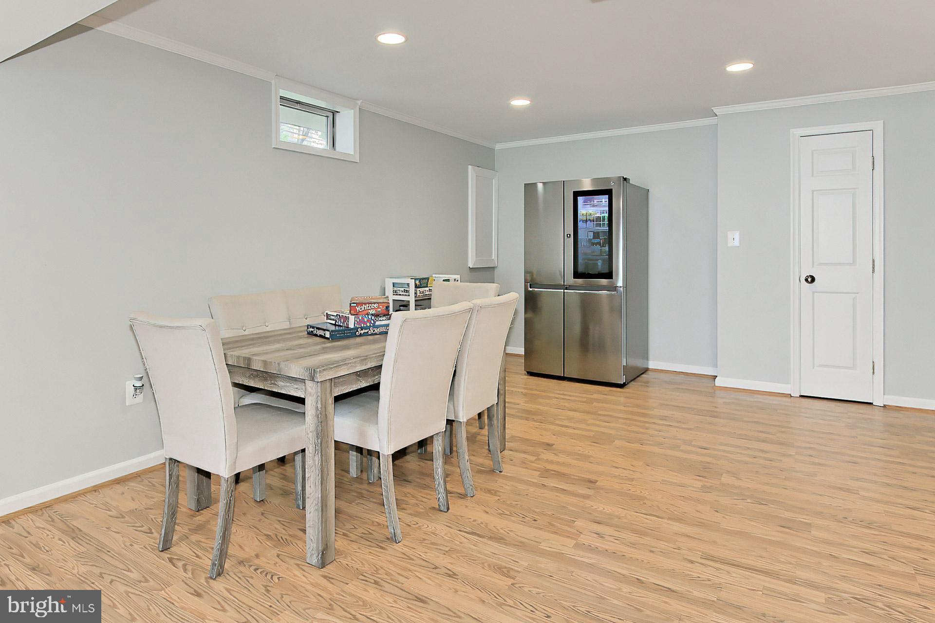 10852 Grovehampton Court Reston, VA 20194 - Photo 33 of 46 Gallery Image 33