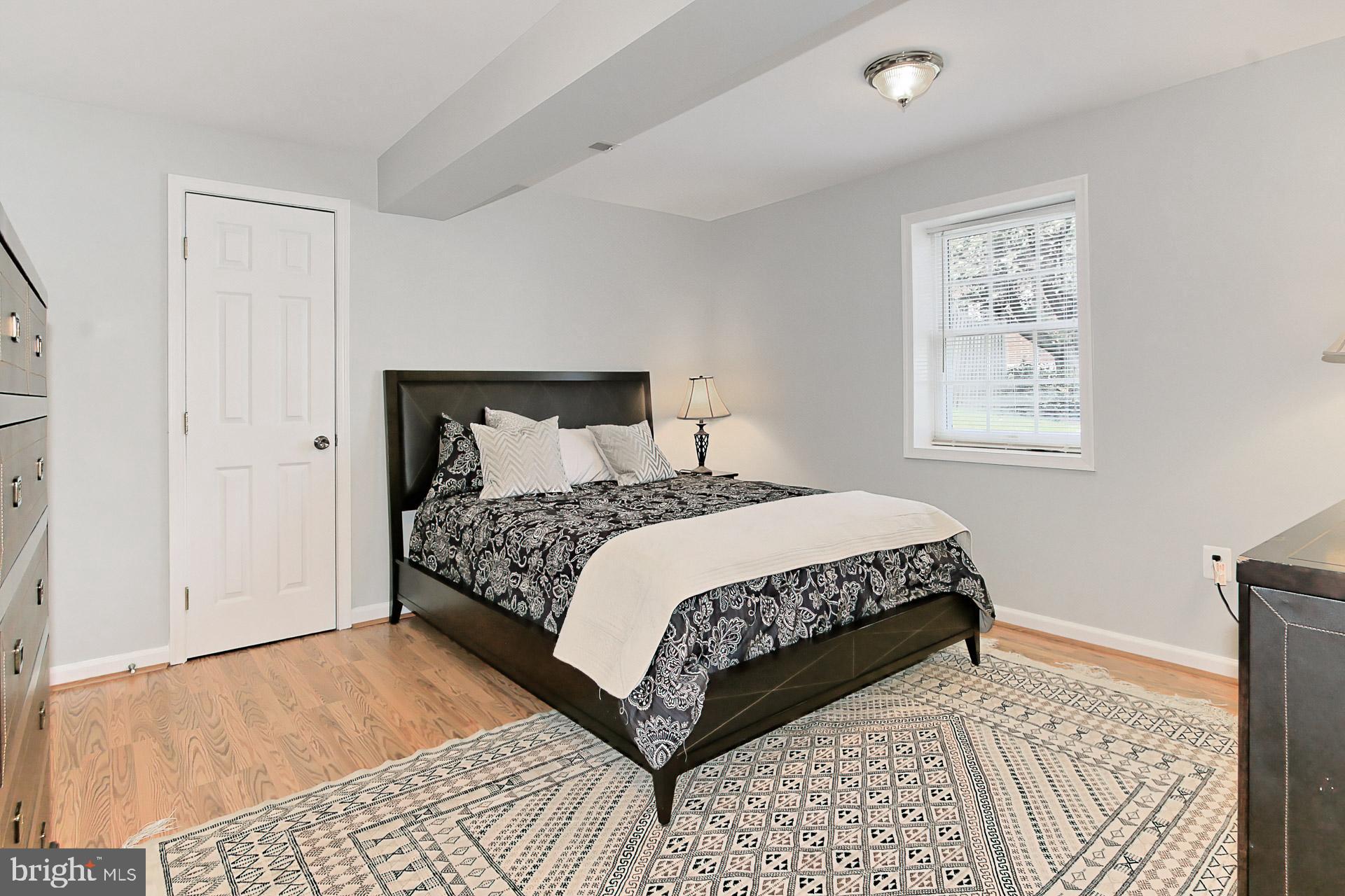 10852 Grovehampton Court Reston, VA 20194 - Photo 36 of 46 Gallery Image 36