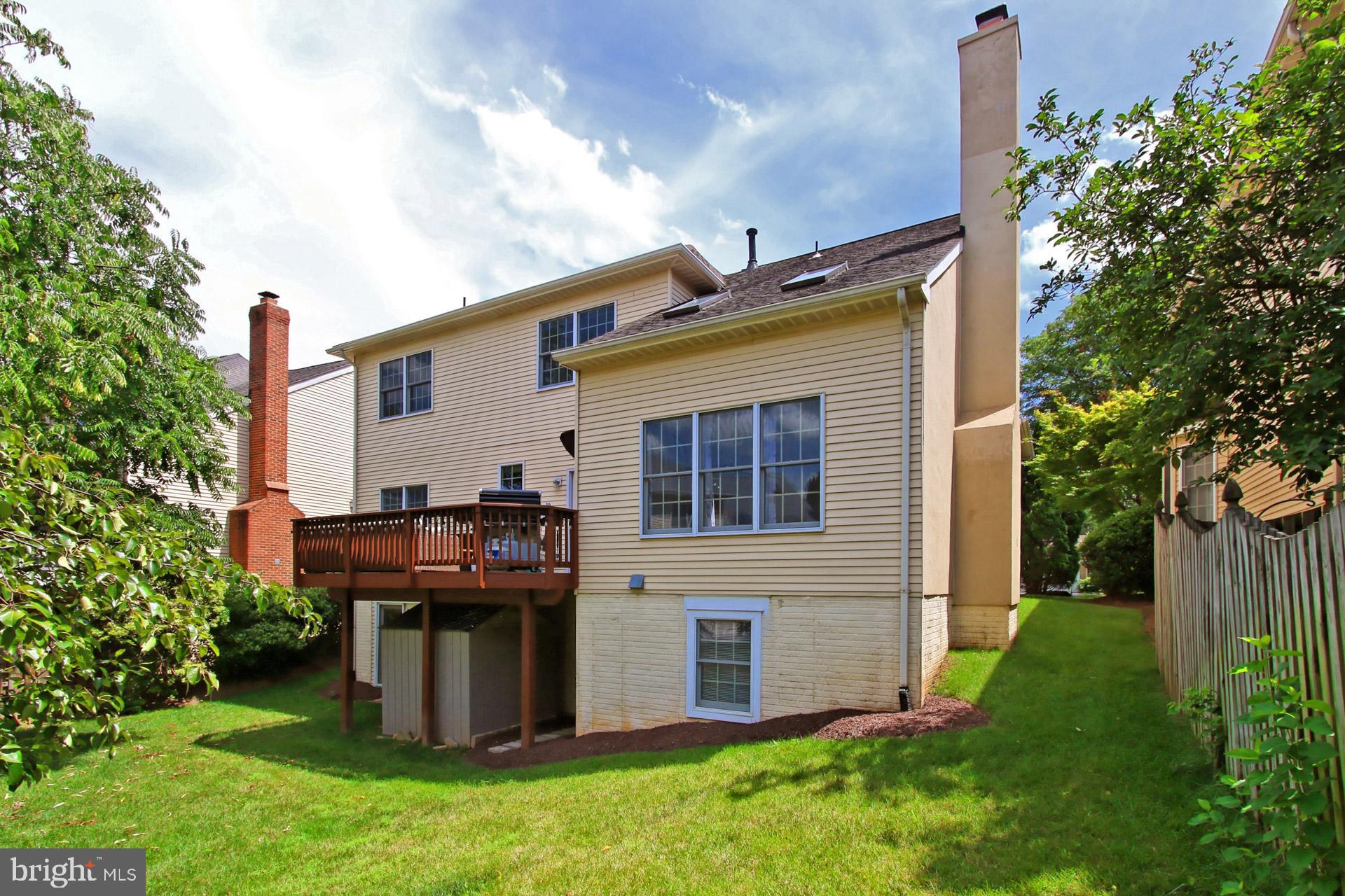 10852 Grovehampton Court Reston, VA 20194 - Photo 44 of 46 Gallery Image 44