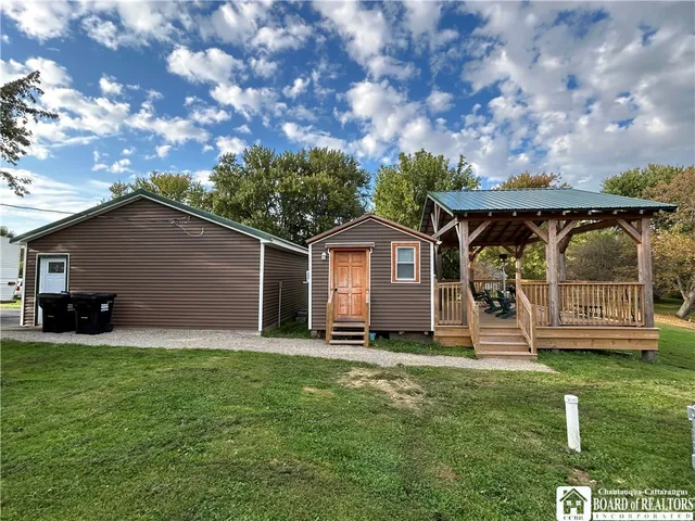 $199,900 | 8436 South Hill Road, Villenova, NY 14138