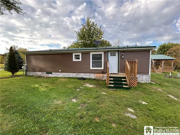$189,900 | 8436 South Hill Road, Villenova, NY 14138