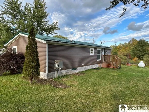 $189,900 | 8436 South Hill Road, Villenova, NY 14138