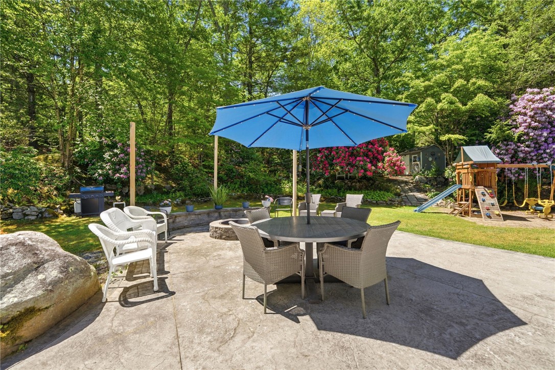 252 Wolf Rock Road Exeter, RI 02822 - Photo 9 of 50