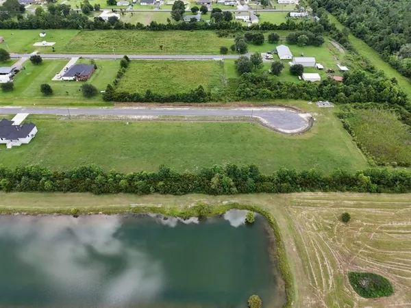 $35,500 | 9 Oaks Dr Lake, Lake Charles, LA 70607