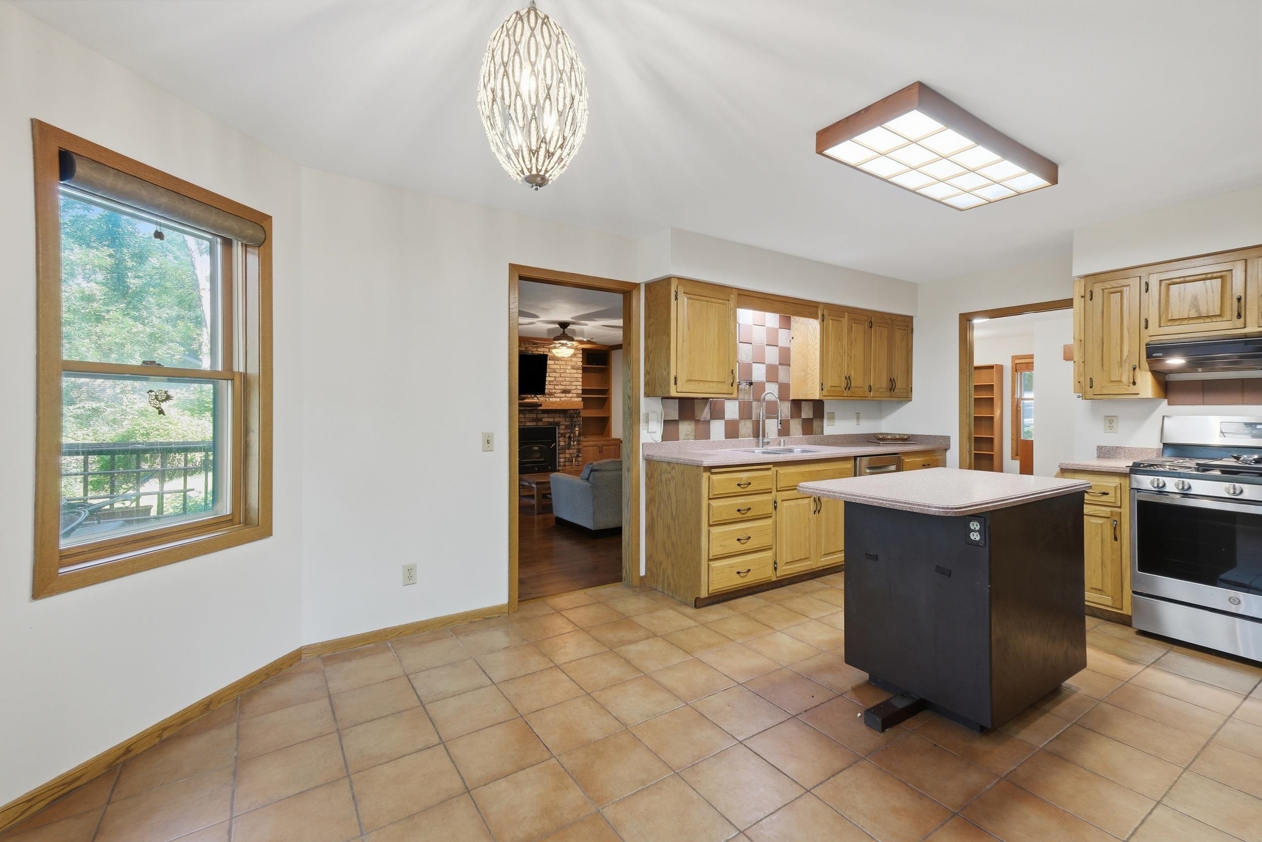 3534 Swoboda Road Verona, WI 53593 - Photo 13 of 54 Gallery Image 13