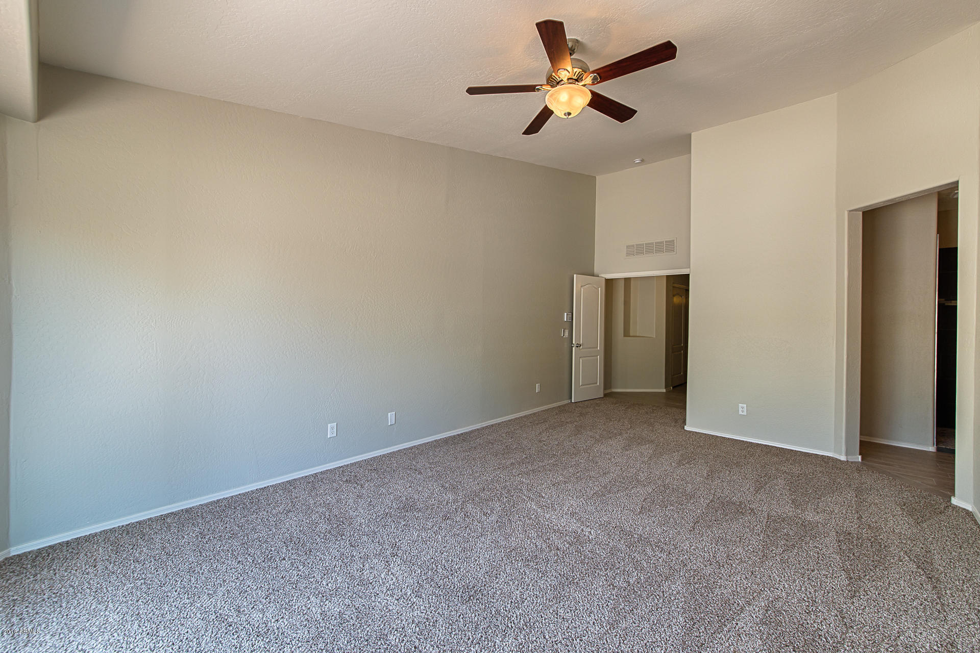 2034 West Carson Road Phoenix, AZ 85041 - Photo 16 of 35 ChaseCapture-16