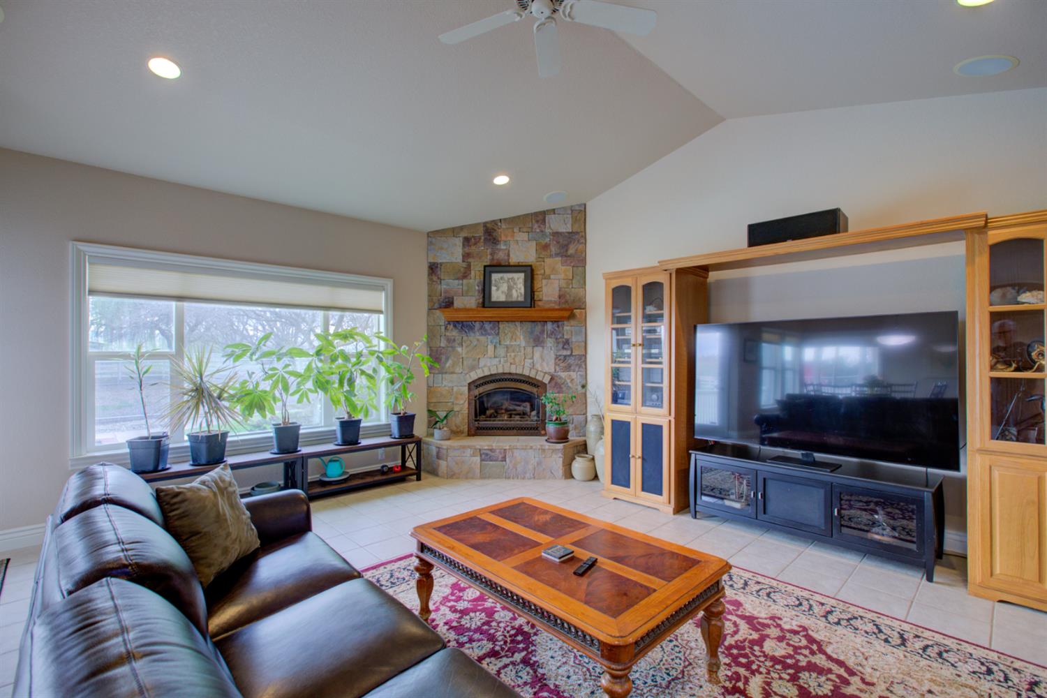 18413 Sycamore Avenue Patterson, CA 95363 - Photo 27 of 98