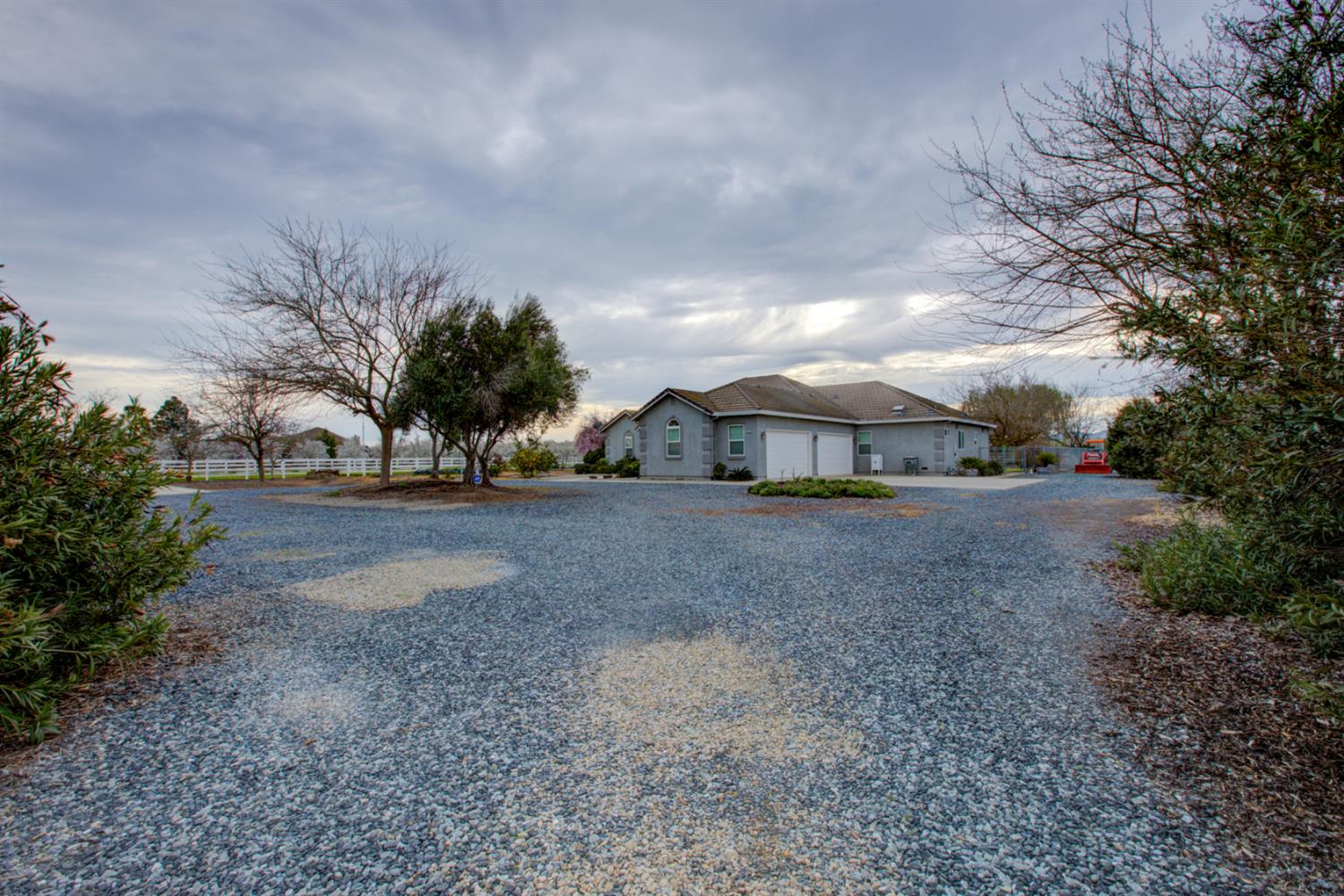 18413 Sycamore Avenue Patterson, CA 95363 - Photo 6 of 98