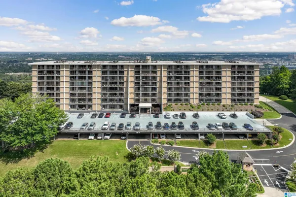 $289,900 | 1300 Beacon Parkway East, Unit 600, Birmingham, AL 35209