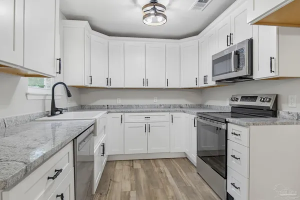 $368,500 | 4610 Richardson Road, Molino, FL 32577