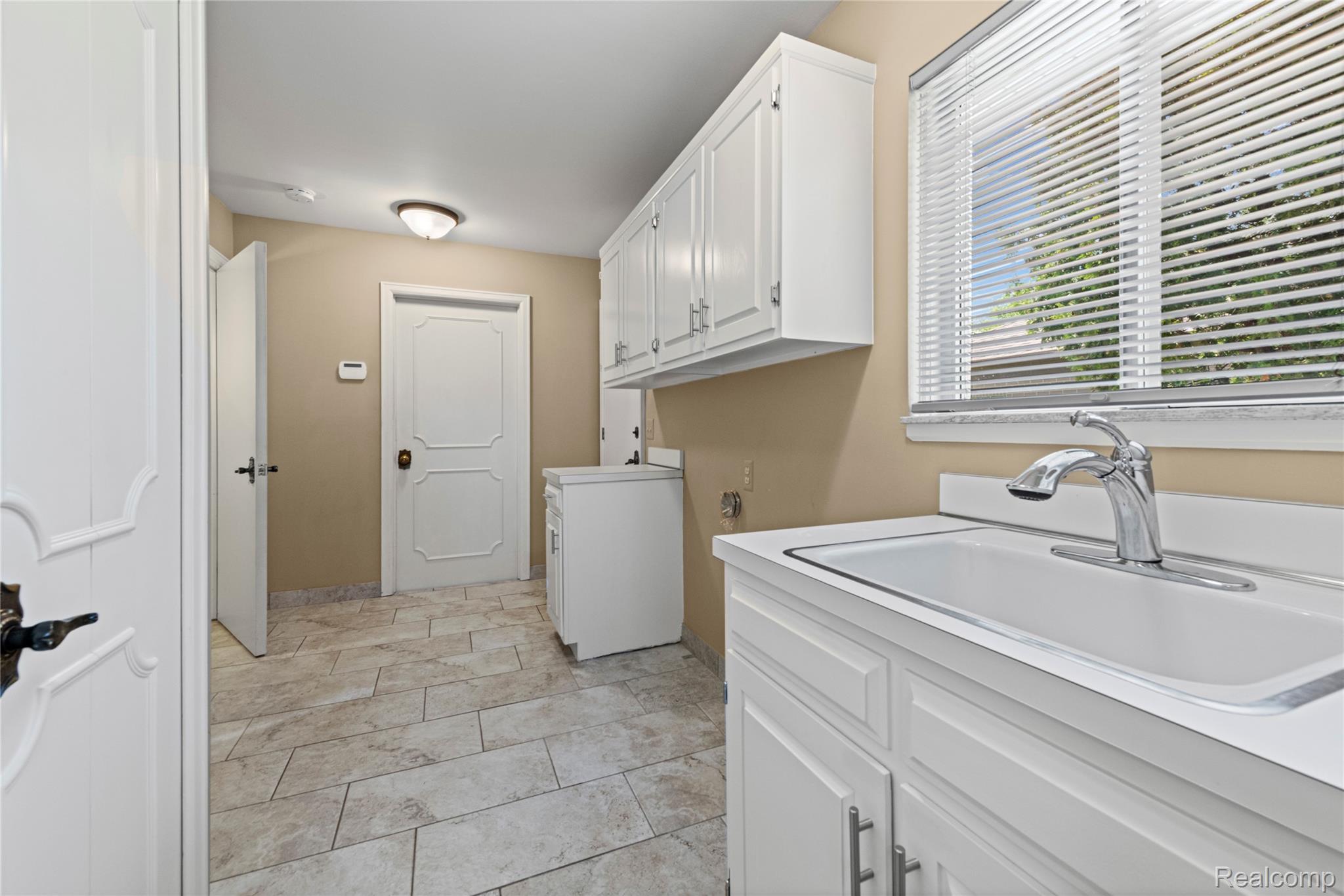 739 Ballantyne Road Grosse Pointe, MI 48236 - Photo 29 of 40