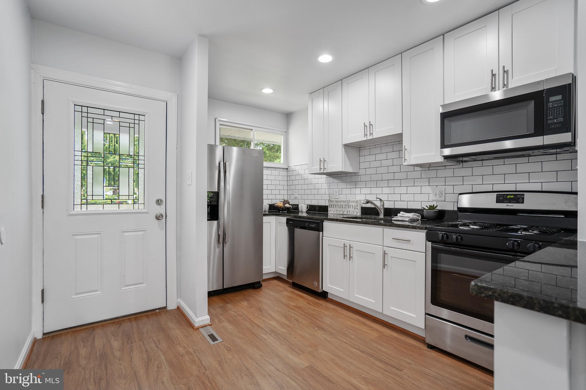 7633 Greenleaf Road Landover, MD 20785 - Photo 4 of 37