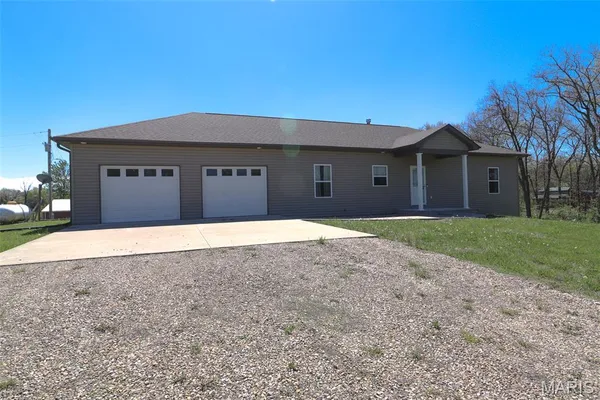 $695,000 | 5704 County Road 262, Auxvasse, MO 65231