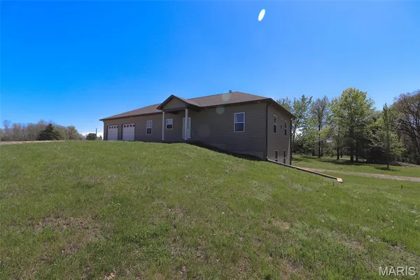$695,000 | 5704 County Road 262, Auxvasse, MO 65231