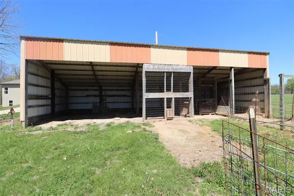 $695,000 | 5704 County Road 262, Auxvasse, MO 65231