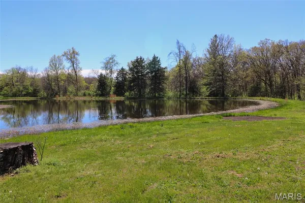 $695,000 | 5704 County Road 262, Auxvasse, MO 65231