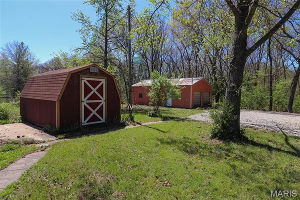 $695,000 | 5704 County Road 262, Auxvasse, MO 65231
