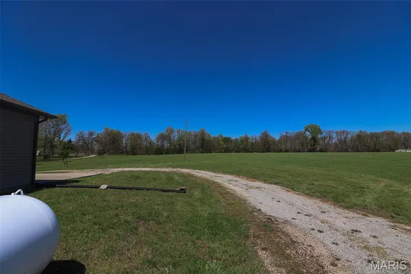 $695,000 | 5704 County Road 262, Auxvasse, MO 65231