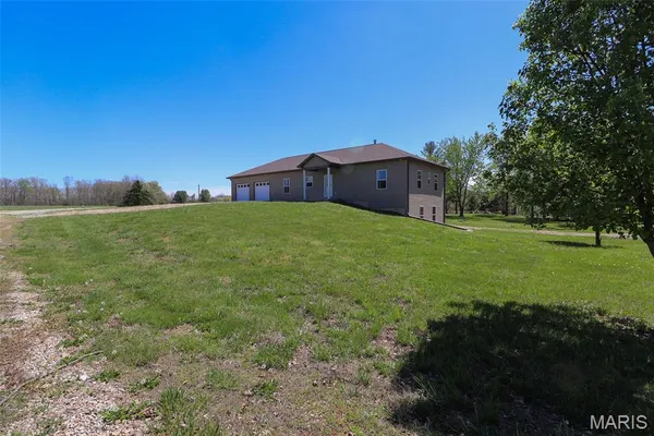 $695,000 | 5704 County Road 262, Auxvasse, MO 65231