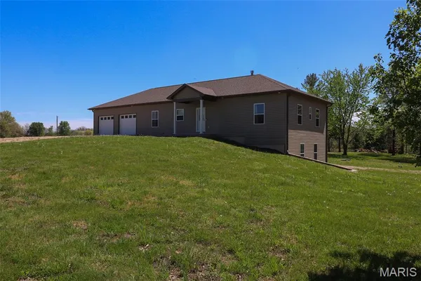 $695,000 | 5704 County Road 262, Auxvasse, MO 65231