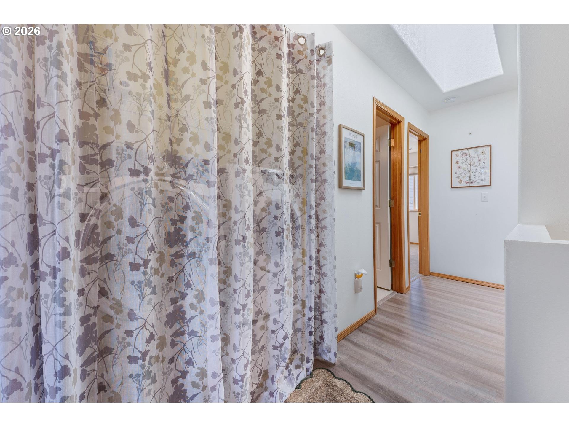10324 Northeast Fargo Street Portland, OR 97220 - Photo 18 of 38 Hallway