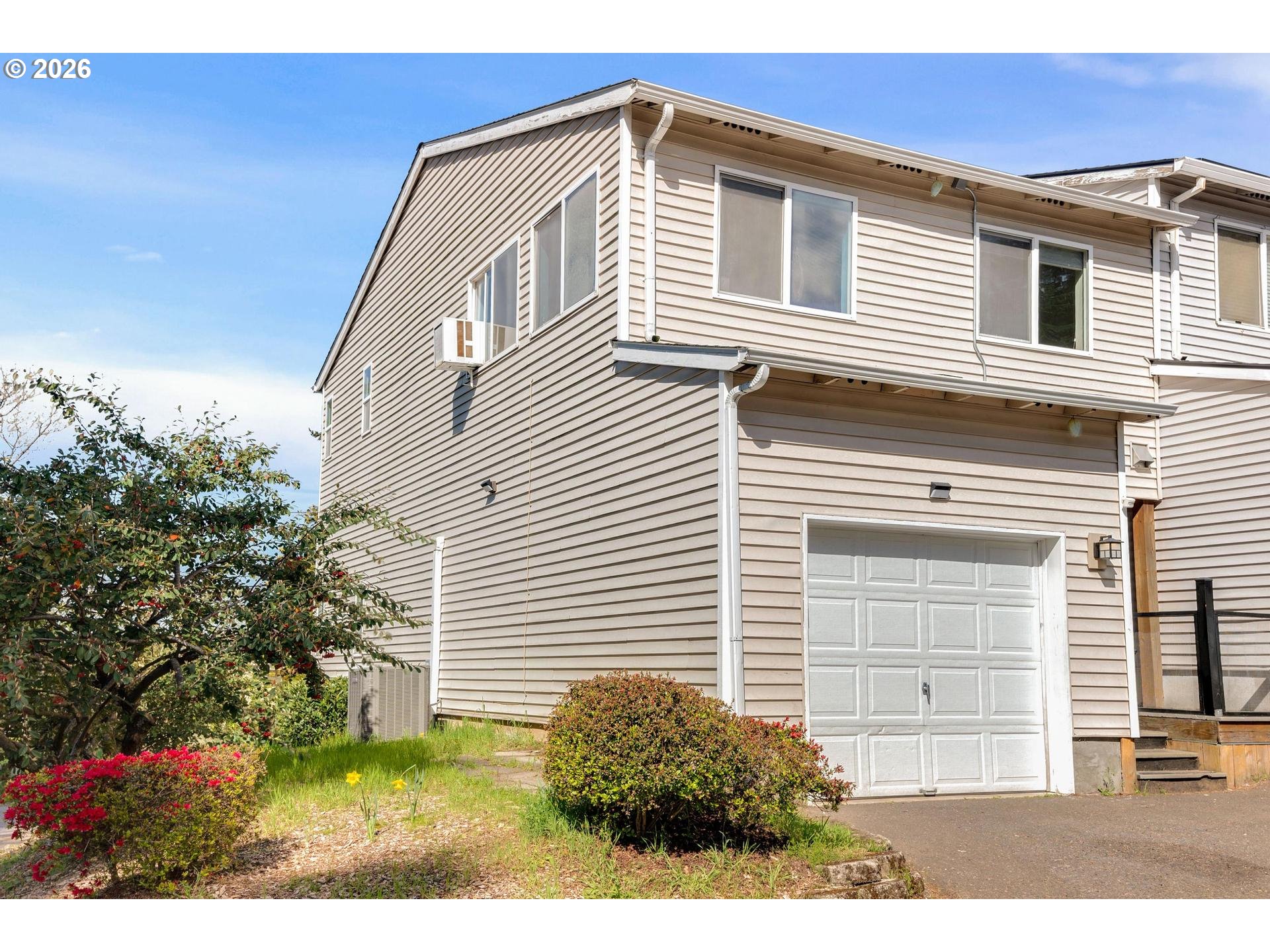 10324 Northeast Fargo Street Portland, OR 97220 - Photo 36 of 38 Exterior