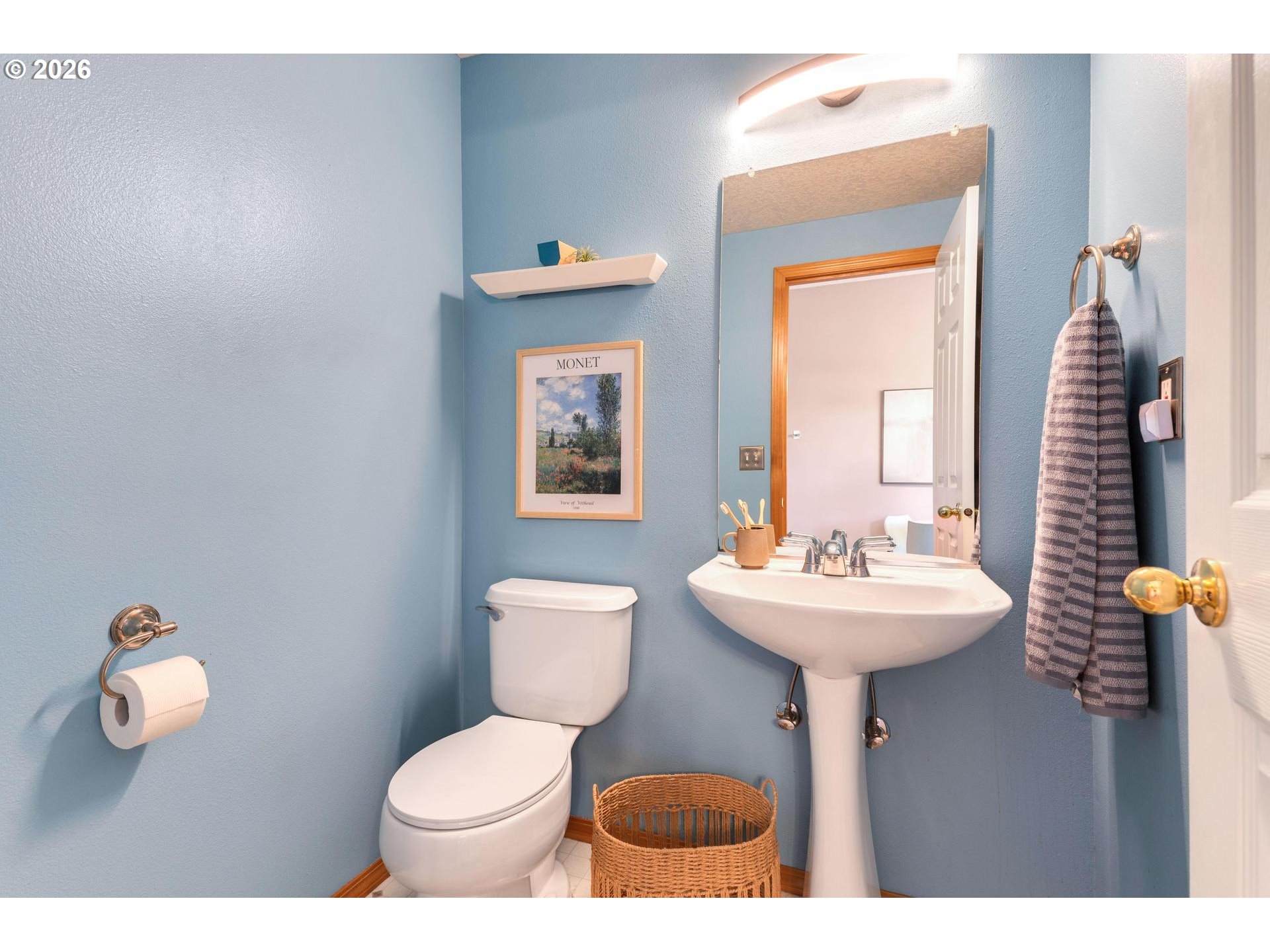 10324 Northeast Fargo Street Portland, OR 97220 - Photo 9 of 38 Bathroom