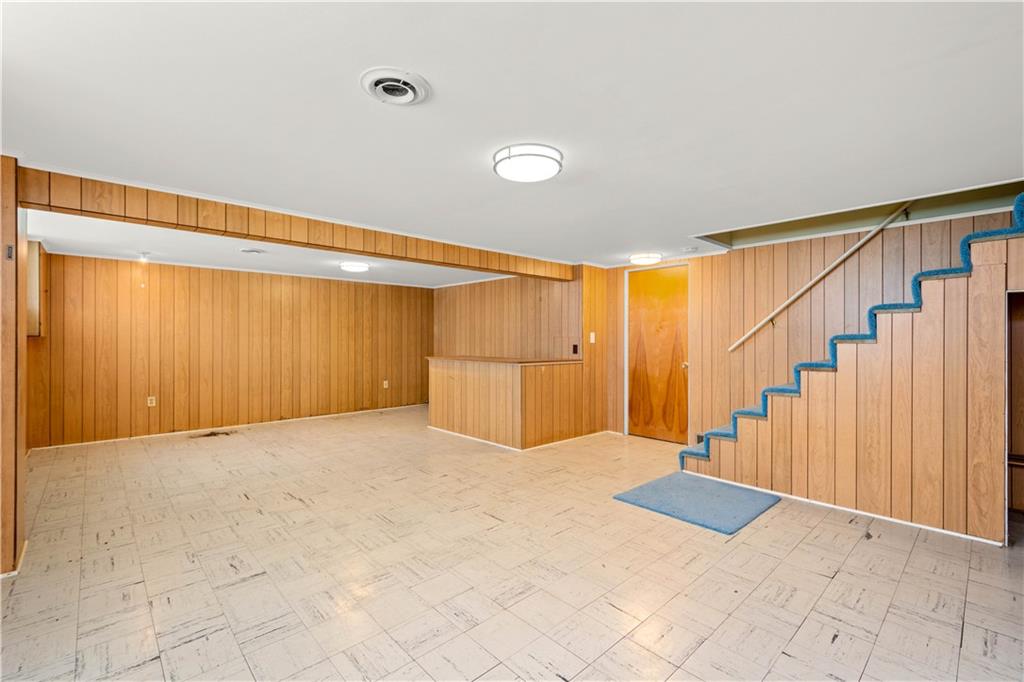 1406 Gringo Road Aliquippa, PA 15001 - Photo 14 of 21 Gallery Image 14