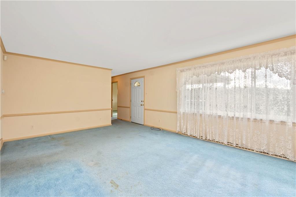1406 Gringo Road Aliquippa, PA 15001 - Photo 4 of 21 Gallery Image 4