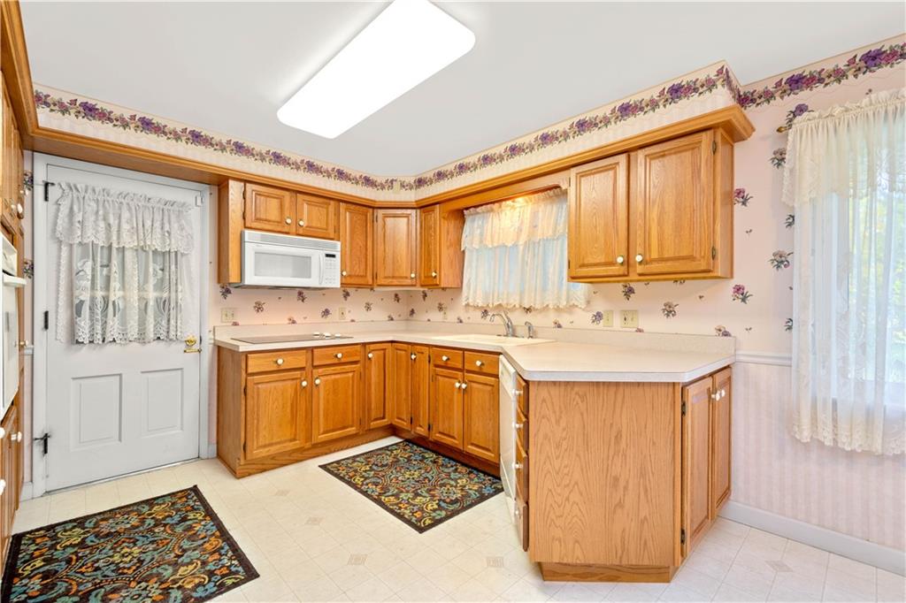 1406 Gringo Road Aliquippa, PA 15001 - Photo 5 of 21 Gallery Image 5