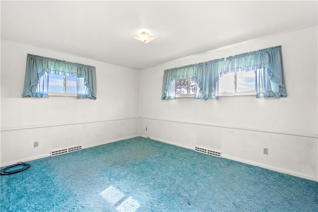 1406 Gringo Road Aliquippa, PA 15001 - Photo 10 of 21 Gallery Image 10