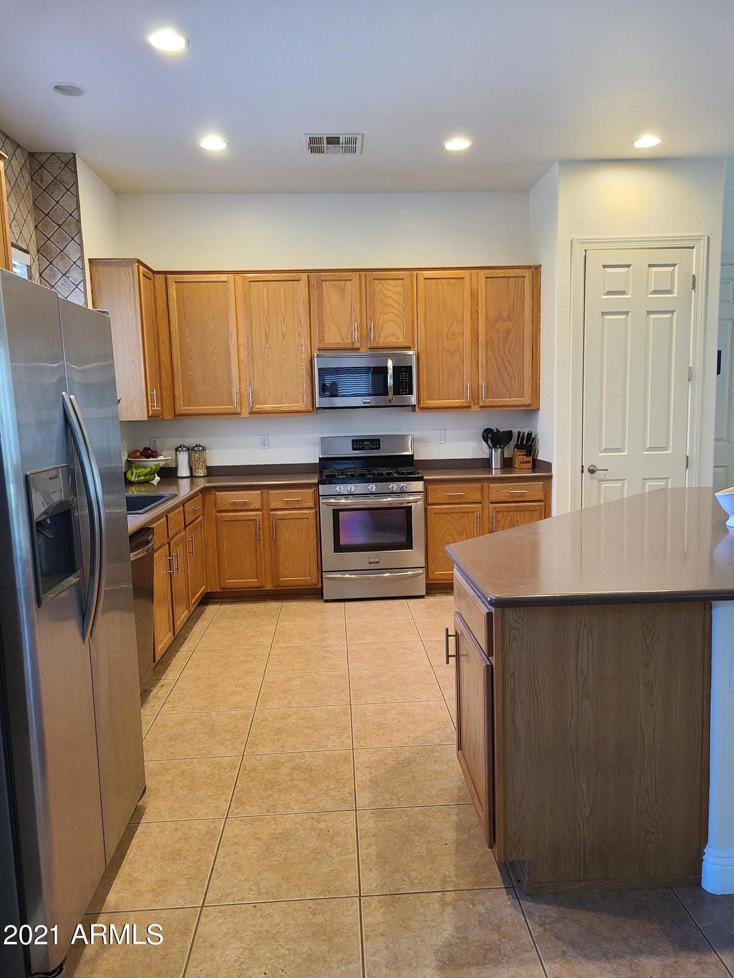 1319 East Bautista Road Gilbert, AZ 85297 - Photo 14 of 40 20210503_123417