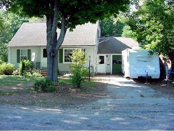 17 Kendall Street Rochester, NH 03867 - Photo 1 of 5