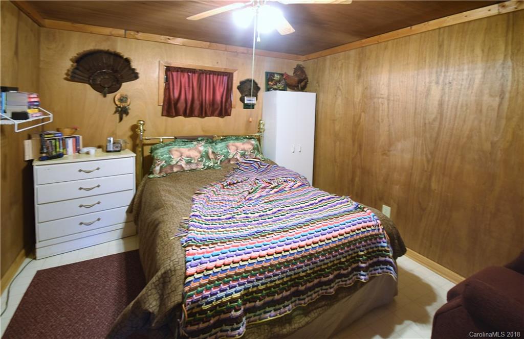 377 Mule Stomp Road Clyde, NC 28721 - Photo 18 of 24 Gallery Image 18