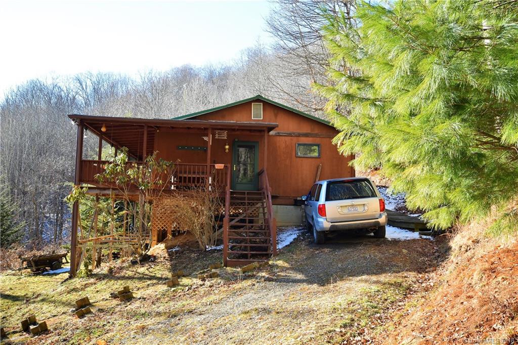 377 Mule Stomp Road Clyde, NC 28721 - Photo 5 of 24 Gallery Image 5