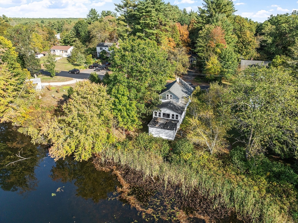 31 South Street Townsend, MA 01469 - Photo 39 of 42 a view of a tree with a street