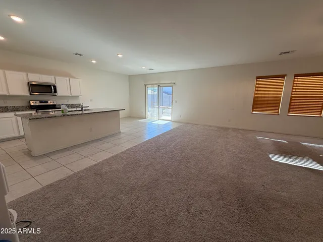 $3,100 | 13255 East Sunflower Lane, Florence, AZ 85132