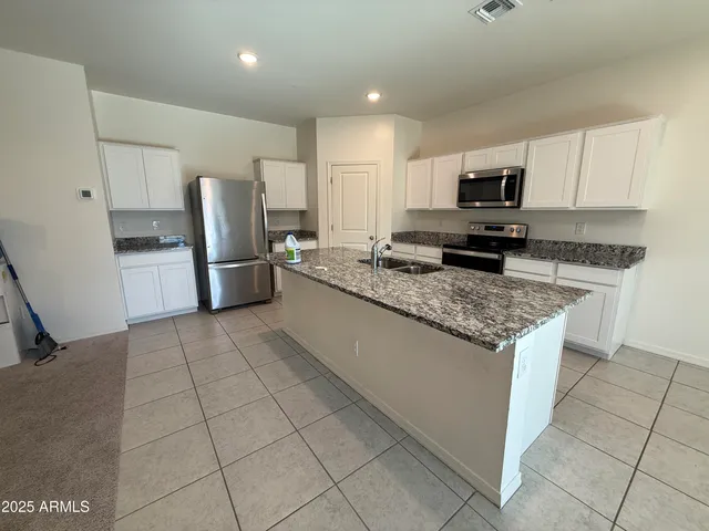 $3,100 | 13255 East Sunflower Lane, Florence, AZ 85132